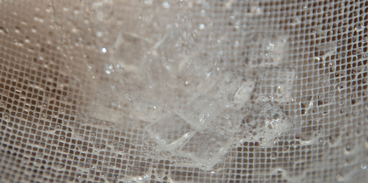 Lavage de cabochons en verre après usinage